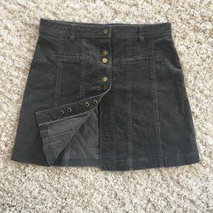 *SOLD* Adorable grey corduroy mini-skirt with snaps